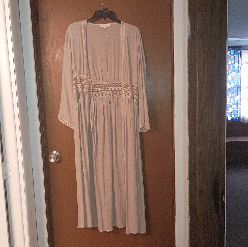 Elegant Beige Women's kimono